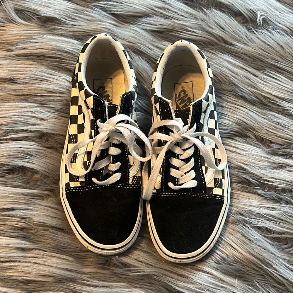 Vans- Old Skool Primary Checker shoe. size 7.5